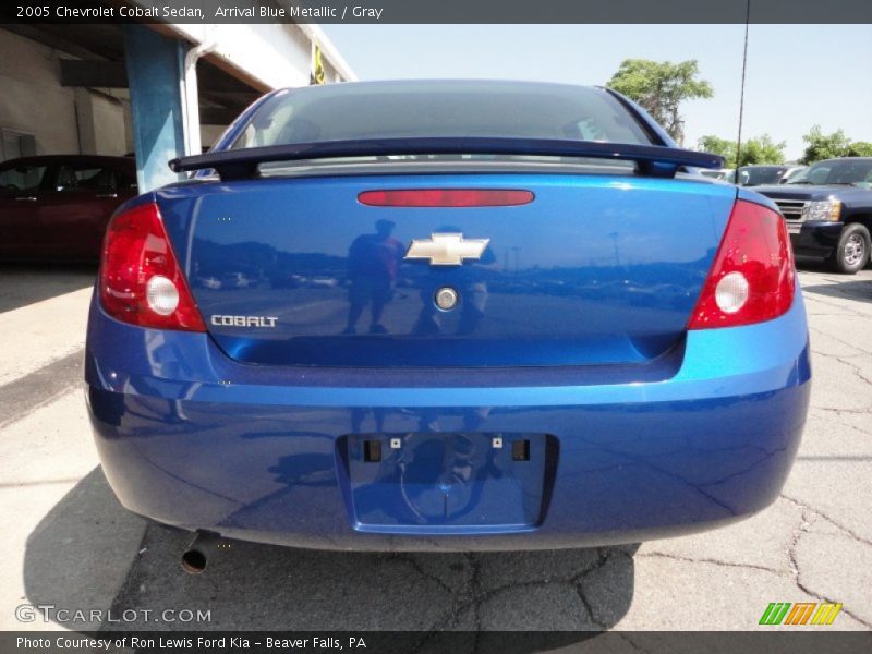 Arrival Blue Metallic / Gray 2005 Chevrolet Cobalt Sedan