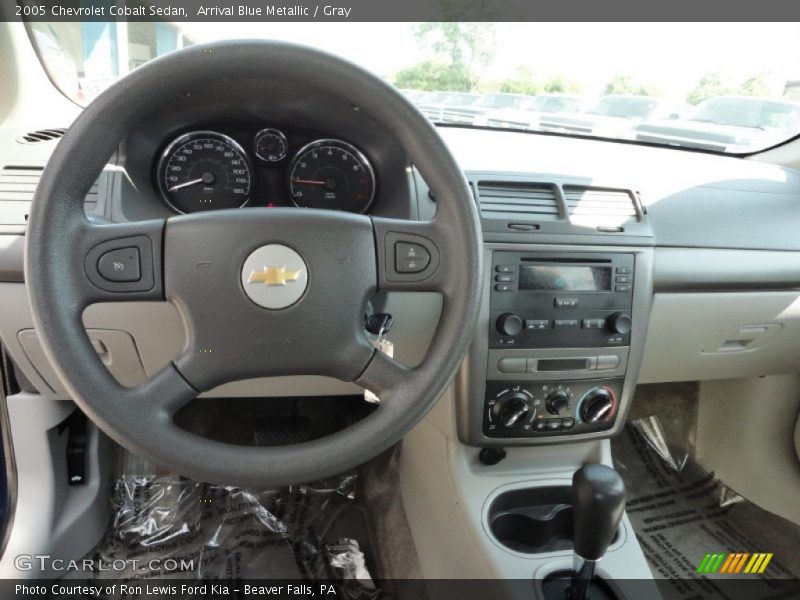 Arrival Blue Metallic / Gray 2005 Chevrolet Cobalt Sedan