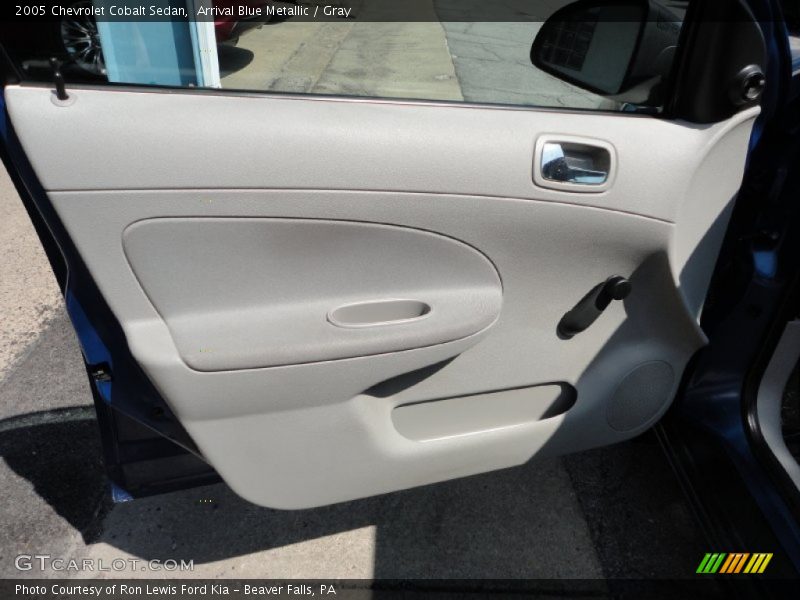 Arrival Blue Metallic / Gray 2005 Chevrolet Cobalt Sedan