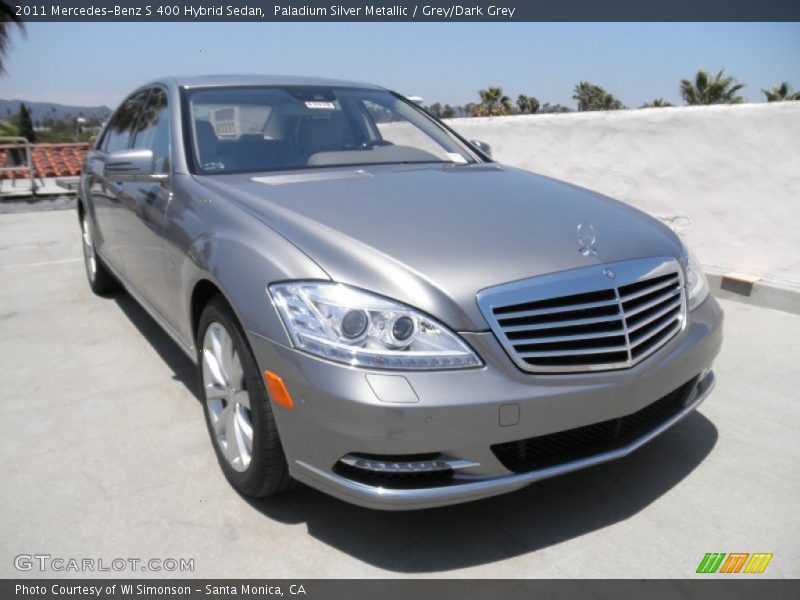 Front 3/4 View of 2011 S 400 Hybrid Sedan