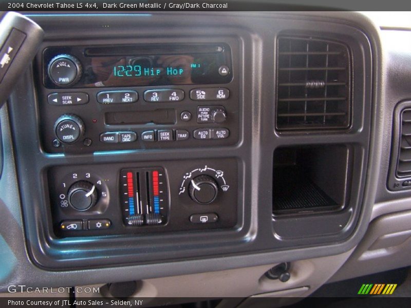 Controls of 2004 Tahoe LS 4x4