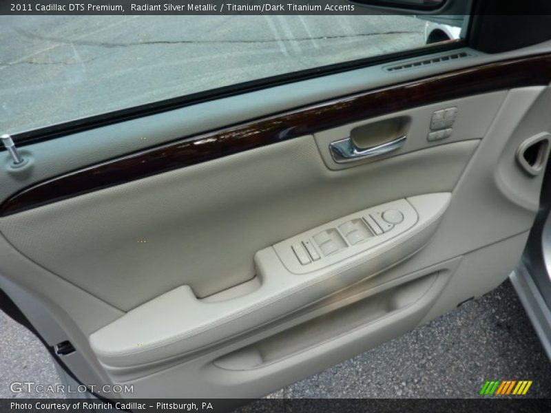 Radiant Silver Metallic / Titanium/Dark Titanium Accents 2011 Cadillac DTS Premium
