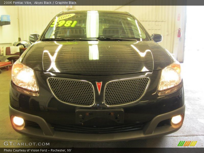 Abyss Black / Graphite Black 2006 Pontiac Vibe