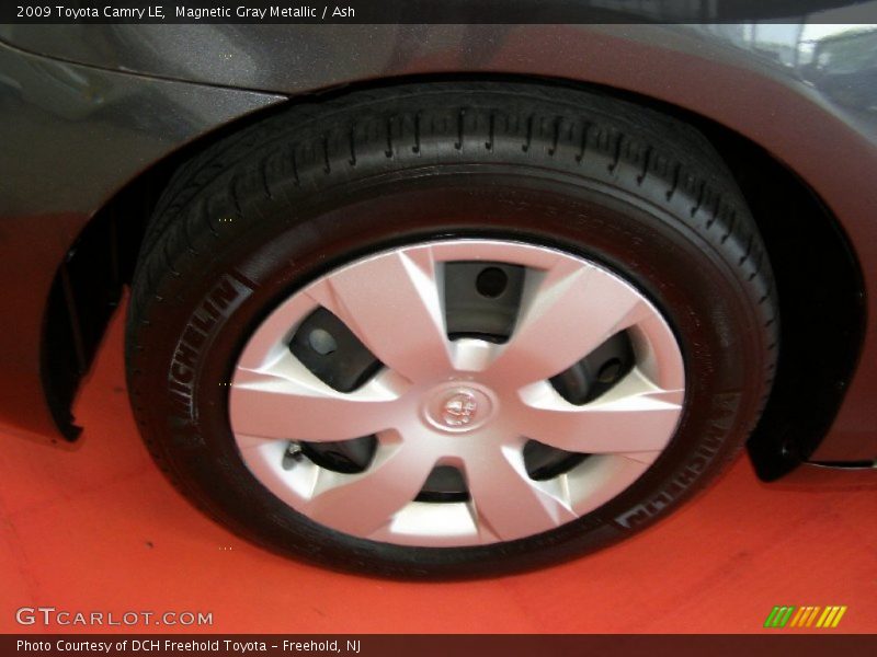 Magnetic Gray Metallic / Ash 2009 Toyota Camry LE