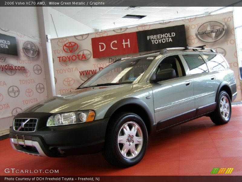 Willow Green Metallic / Graphite 2006 Volvo XC70 AWD