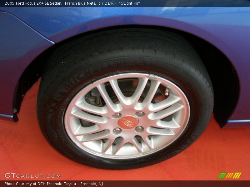  2005 Focus ZX4 SE Sedan Wheel