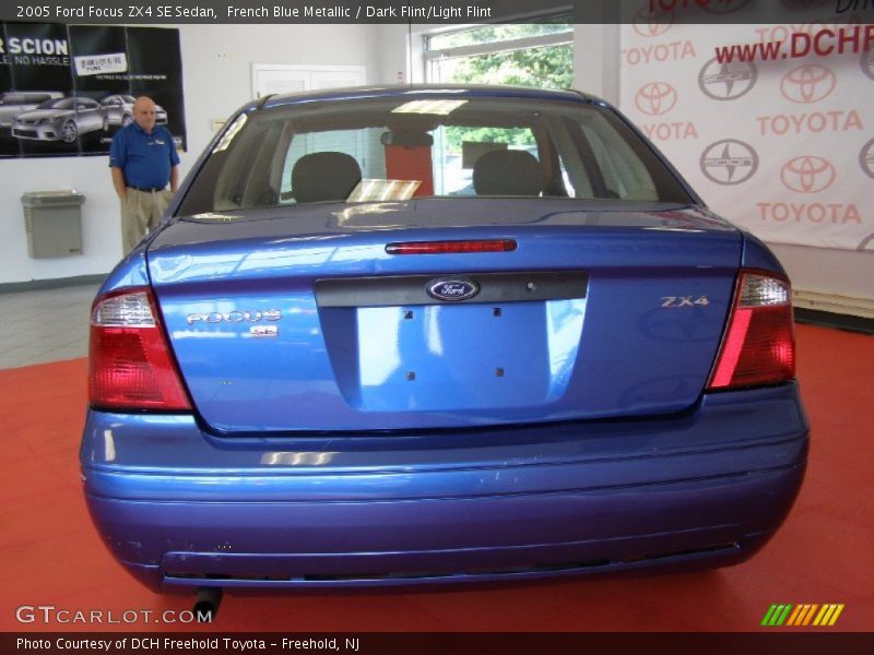 French Blue Metallic / Dark Flint/Light Flint 2005 Ford Focus ZX4 SE Sedan