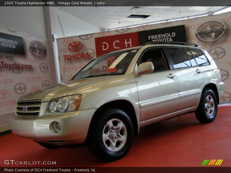 Vintage Gold Metallic / Ivory 2003 Toyota Highlander 4WD