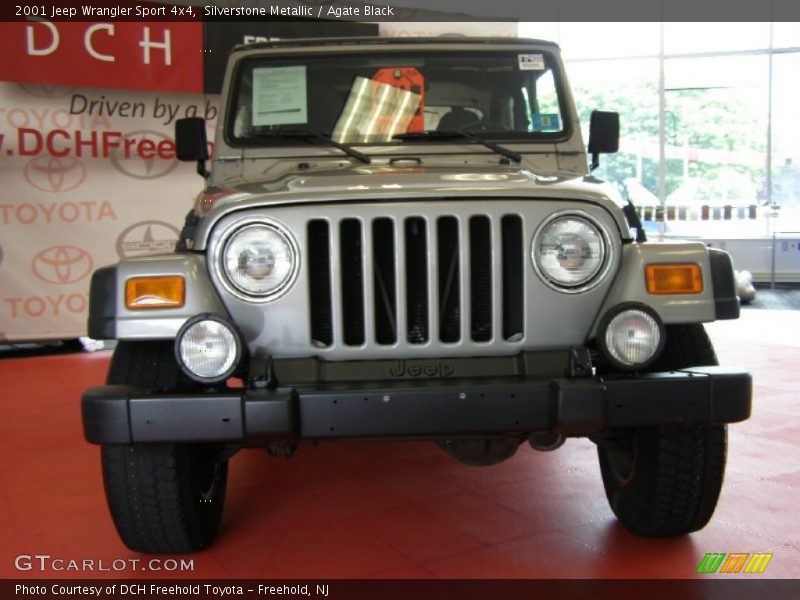Silverstone Metallic / Agate Black 2001 Jeep Wrangler Sport 4x4