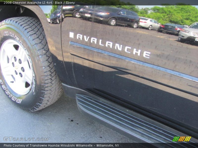 Black / Ebony 2008 Chevrolet Avalanche LS 4x4