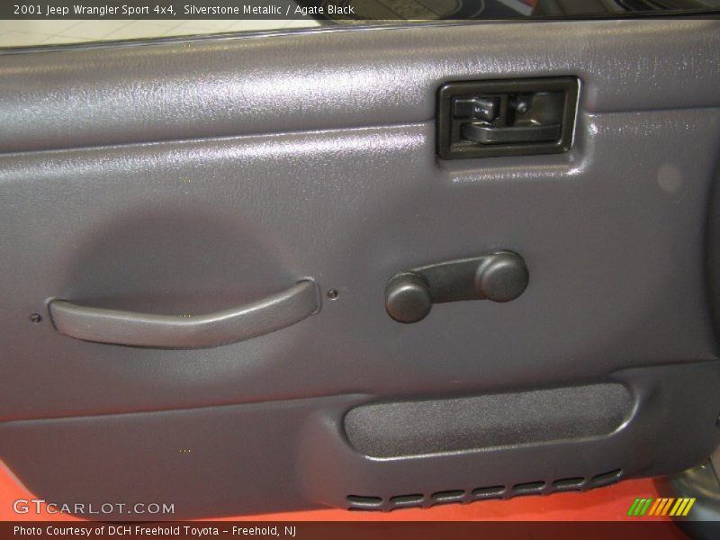 Silverstone Metallic / Agate Black 2001 Jeep Wrangler Sport 4x4