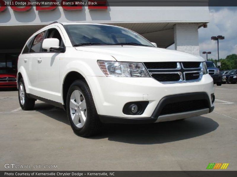 Bianco White / Black 2011 Dodge Journey Mainstreet