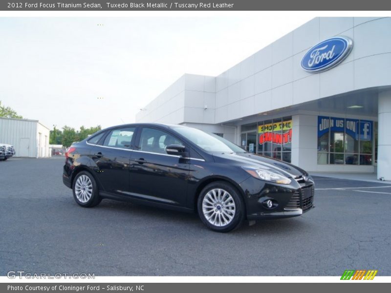 Tuxedo Black Metallic / Tuscany Red Leather 2012 Ford Focus Titanium Sedan