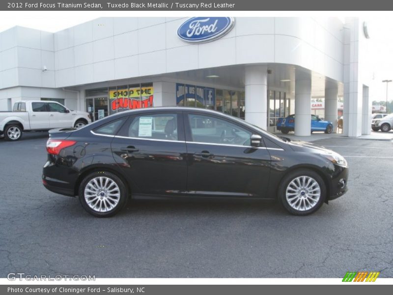  2012 Focus Titanium Sedan Tuxedo Black Metallic