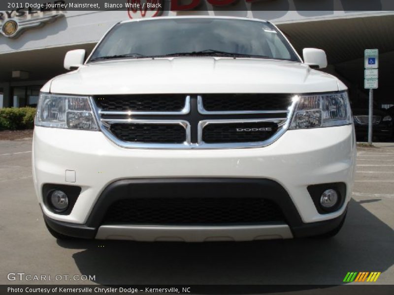 Bianco White / Black 2011 Dodge Journey Mainstreet