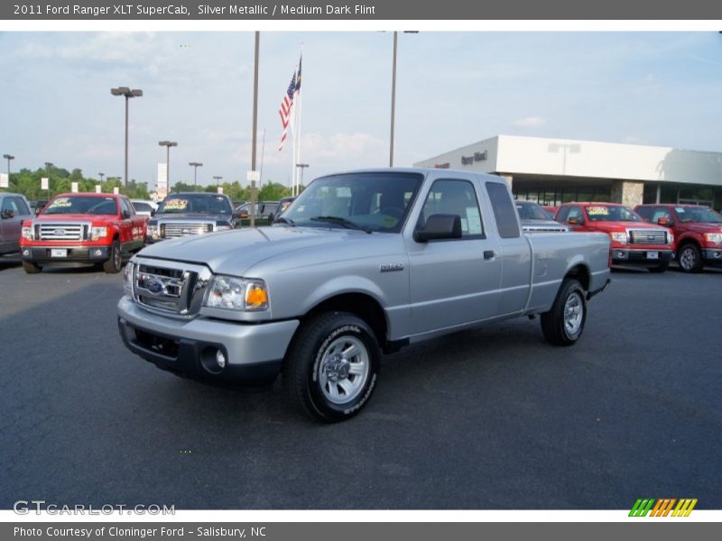Front 3/4 View of 2011 Ranger XLT SuperCab