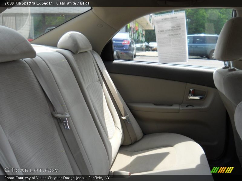 Clear White / Beige 2009 Kia Spectra EX Sedan