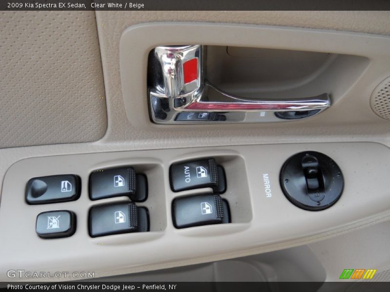 Clear White / Beige 2009 Kia Spectra EX Sedan