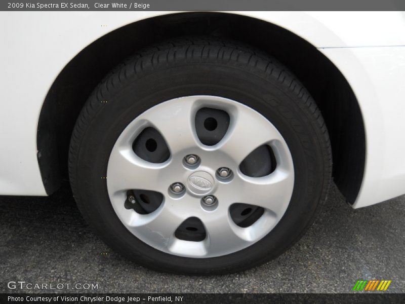 Clear White / Beige 2009 Kia Spectra EX Sedan