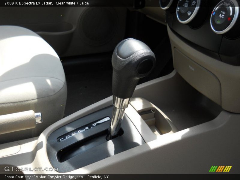 Clear White / Beige 2009 Kia Spectra EX Sedan