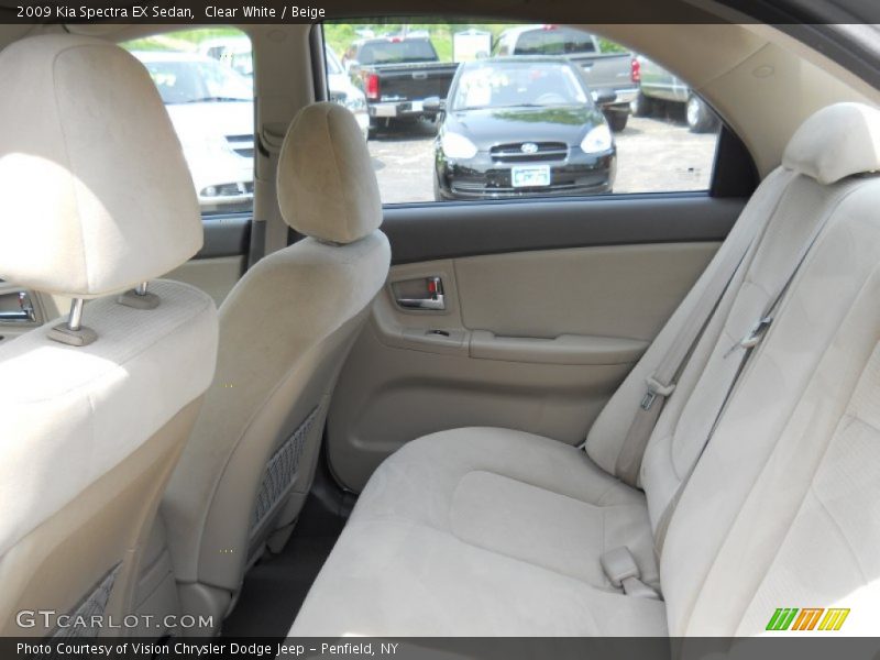 Clear White / Beige 2009 Kia Spectra EX Sedan