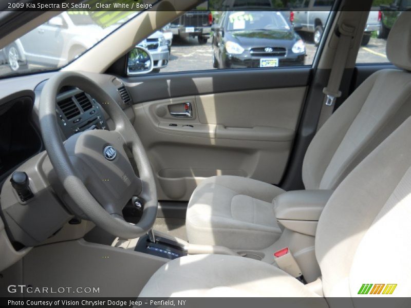 Clear White / Beige 2009 Kia Spectra EX Sedan