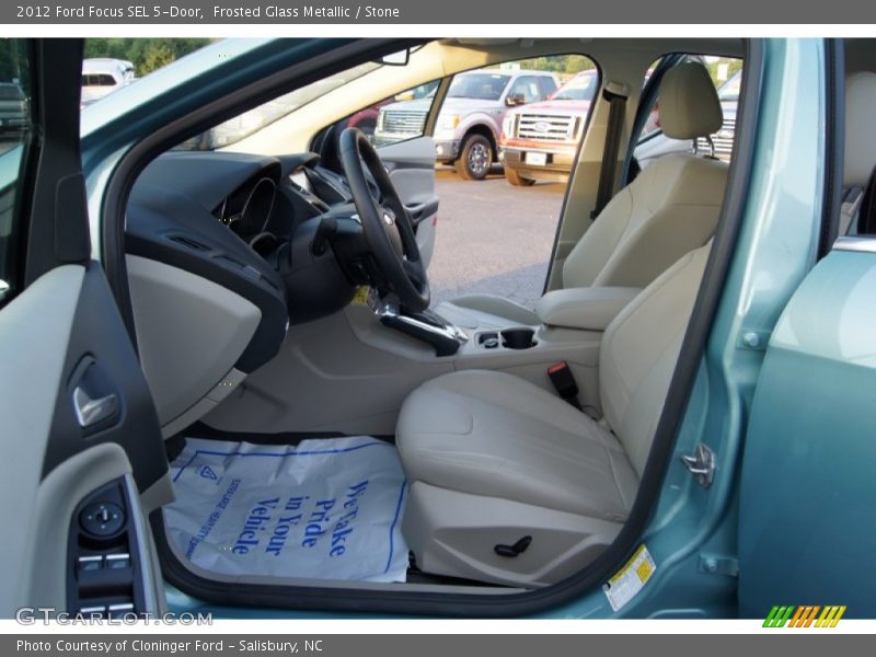  2012 Focus SEL 5-Door Stone Interior