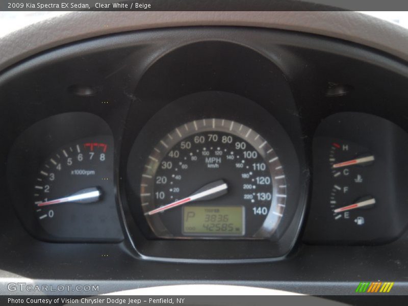 Clear White / Beige 2009 Kia Spectra EX Sedan