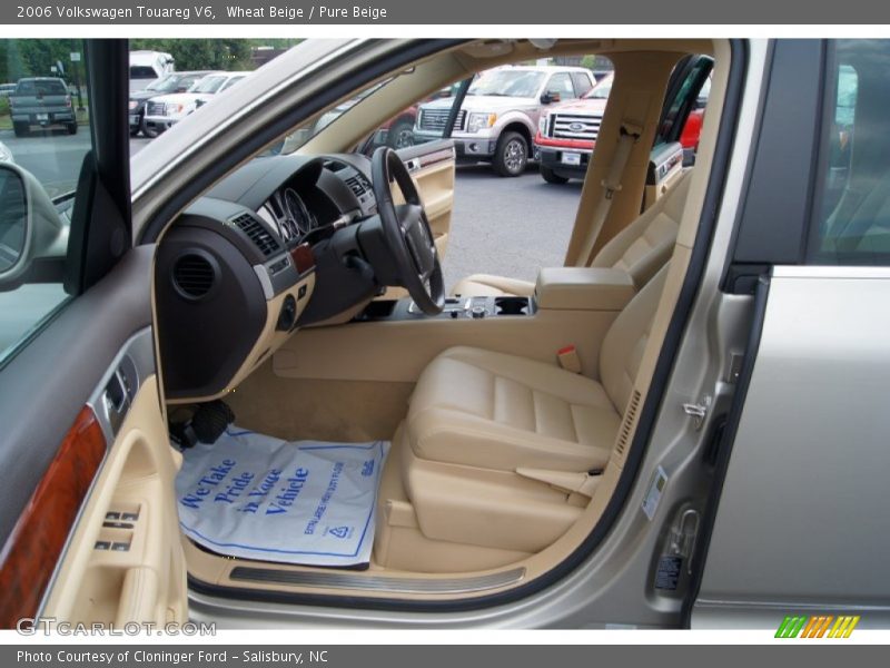 Wheat Beige / Pure Beige 2006 Volkswagen Touareg V6