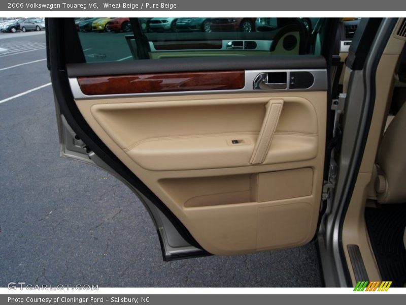 Wheat Beige / Pure Beige 2006 Volkswagen Touareg V6