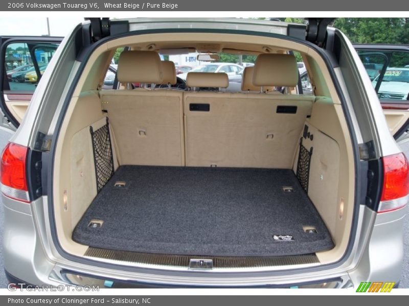 Wheat Beige / Pure Beige 2006 Volkswagen Touareg V6