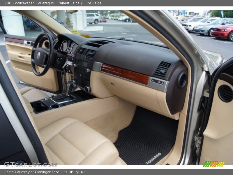Wheat Beige / Pure Beige 2006 Volkswagen Touareg V6