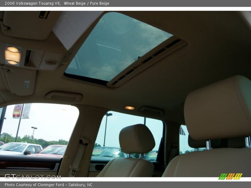 Wheat Beige / Pure Beige 2006 Volkswagen Touareg V6