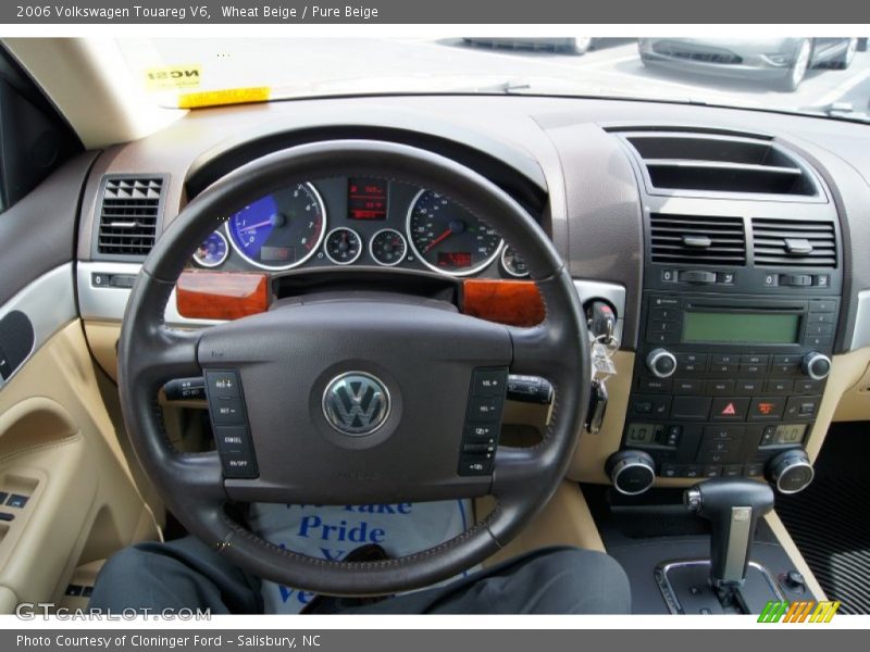 Wheat Beige / Pure Beige 2006 Volkswagen Touareg V6