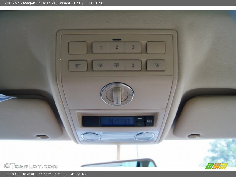 Wheat Beige / Pure Beige 2006 Volkswagen Touareg V6