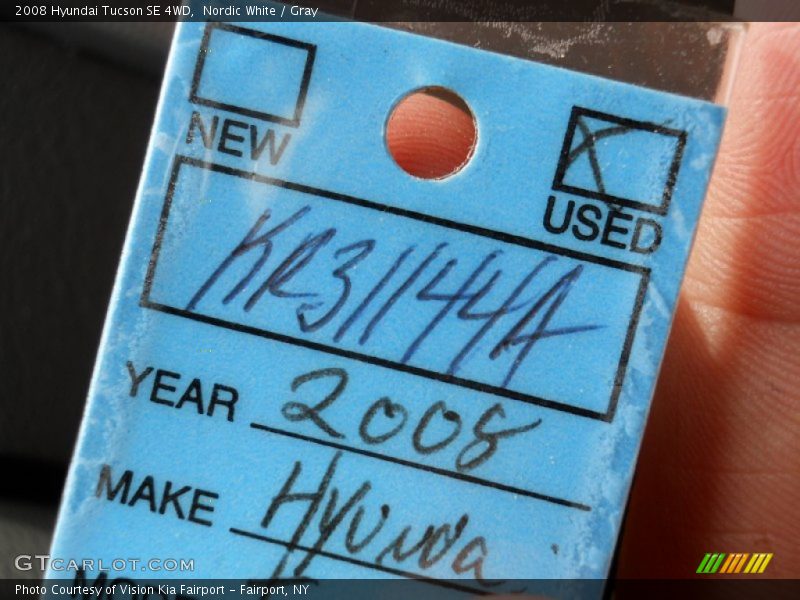 Nordic White / Gray 2008 Hyundai Tucson SE 4WD