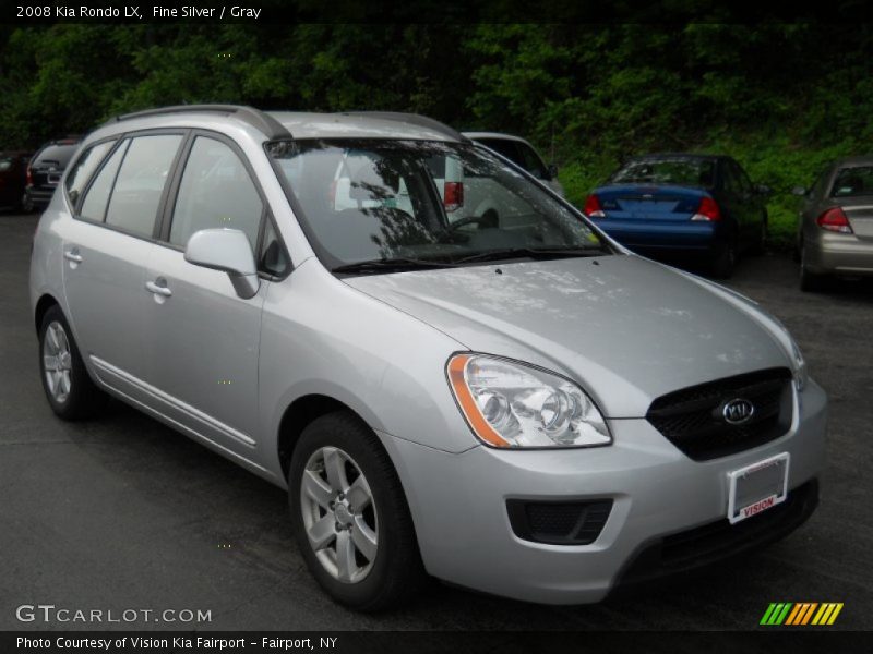 Front 3/4 View of 2008 Rondo LX