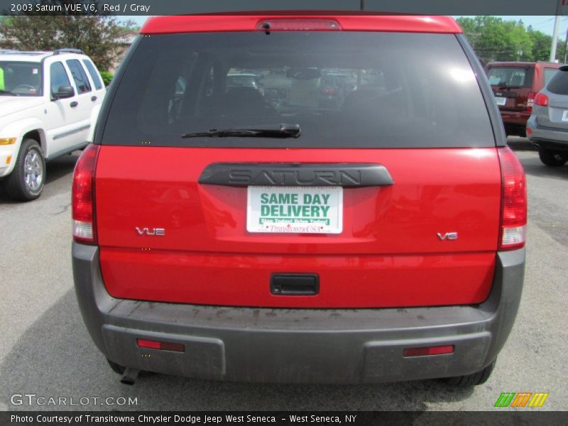 Red / Gray 2003 Saturn VUE V6