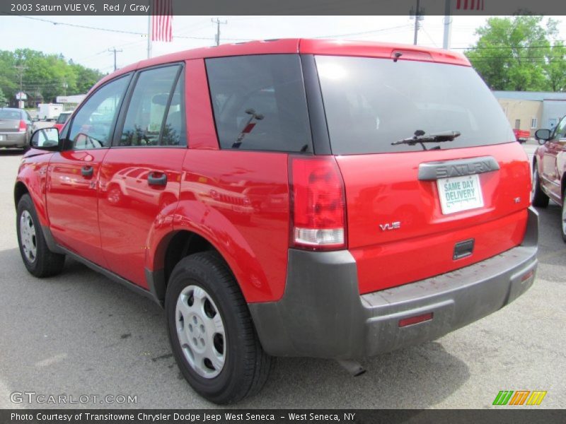 Red / Gray 2003 Saturn VUE V6