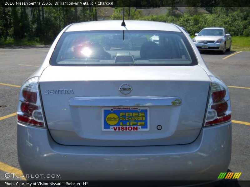 Brilliant Silver Metallic / Charcoal 2010 Nissan Sentra 2.0 S