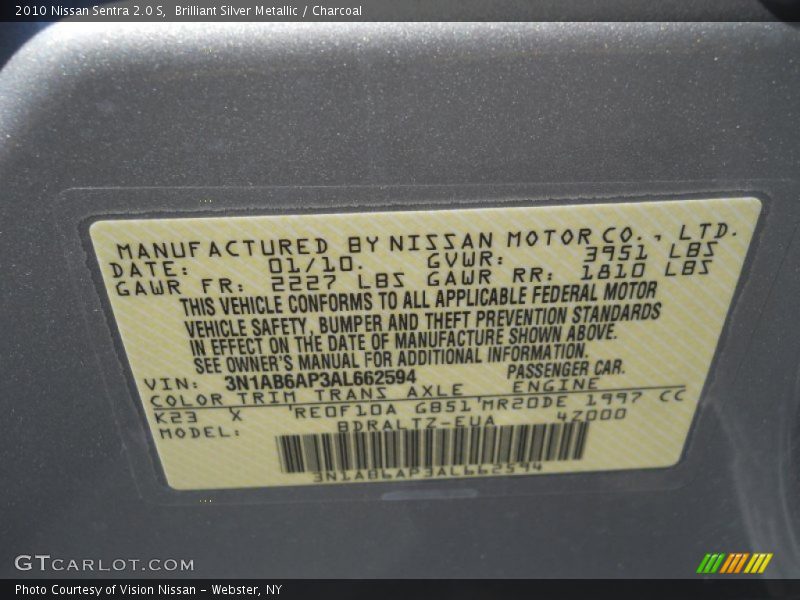 Brilliant Silver Metallic / Charcoal 2010 Nissan Sentra 2.0 S
