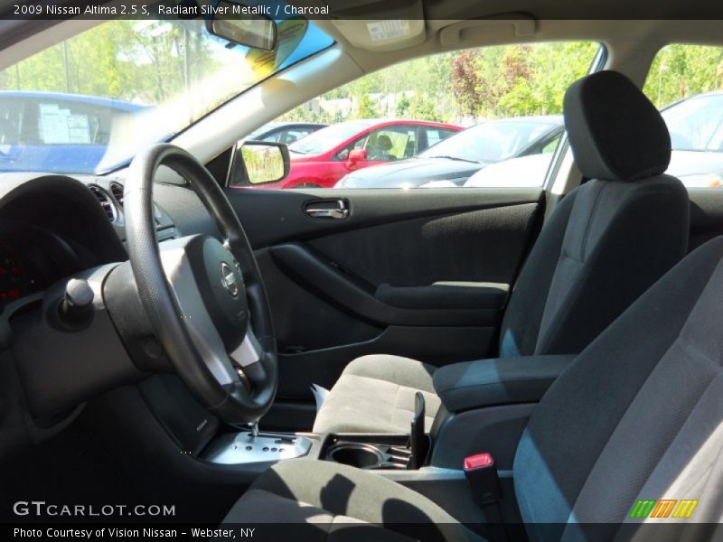 Radiant Silver Metallic / Charcoal 2009 Nissan Altima 2.5 S