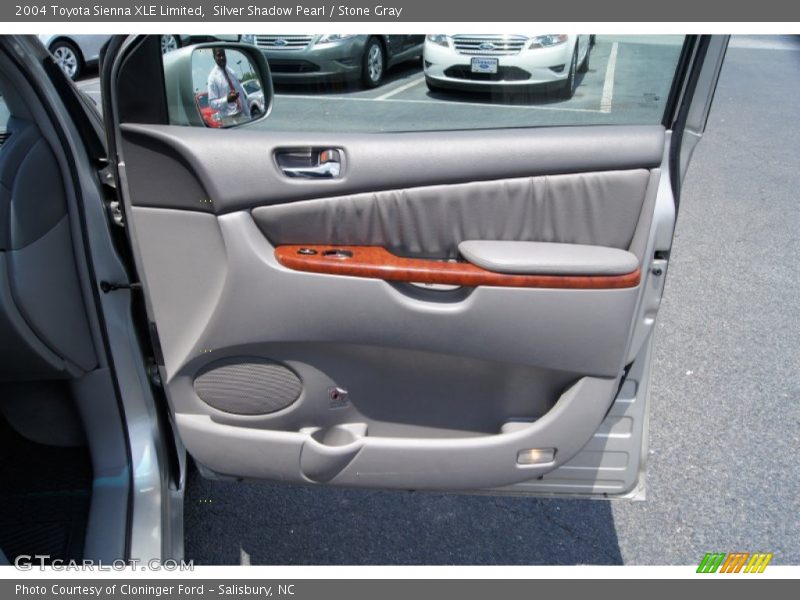 Silver Shadow Pearl / Stone Gray 2004 Toyota Sienna XLE Limited