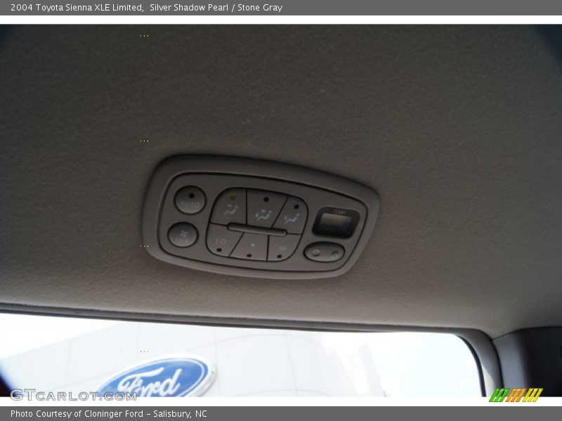 Silver Shadow Pearl / Stone Gray 2004 Toyota Sienna XLE Limited