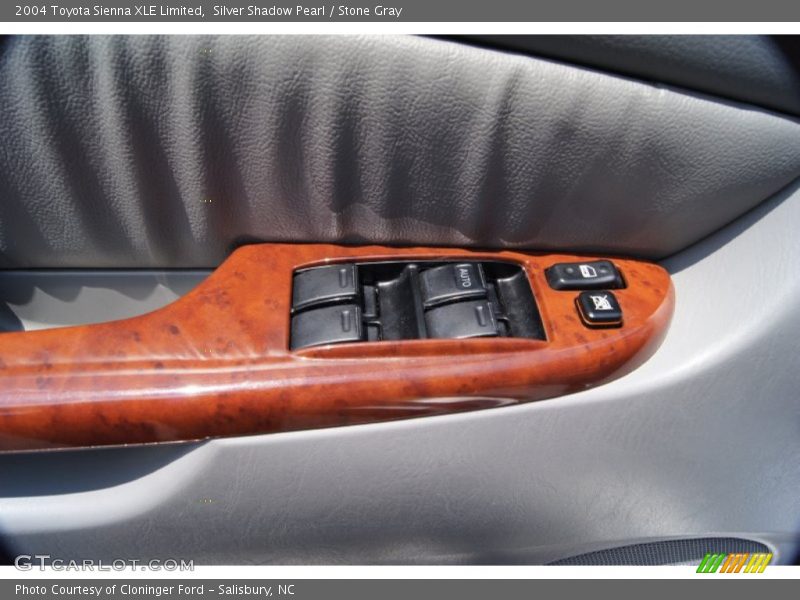 Silver Shadow Pearl / Stone Gray 2004 Toyota Sienna XLE Limited