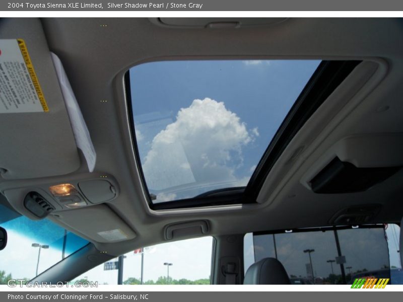 Silver Shadow Pearl / Stone Gray 2004 Toyota Sienna XLE Limited