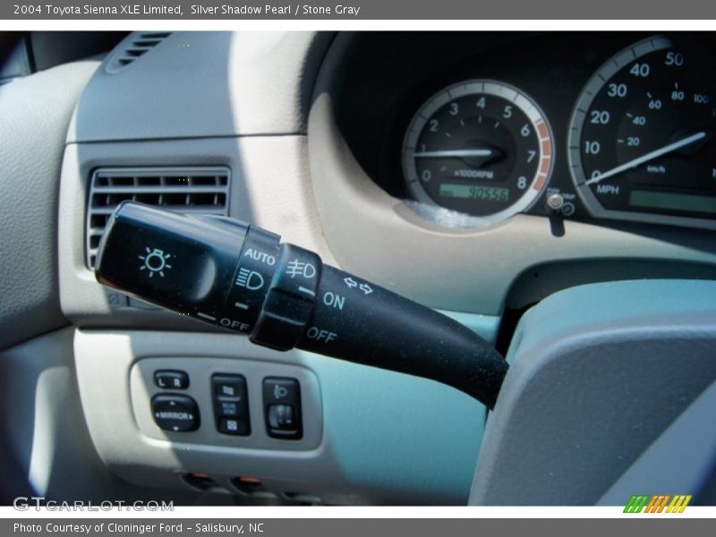 Silver Shadow Pearl / Stone Gray 2004 Toyota Sienna XLE Limited