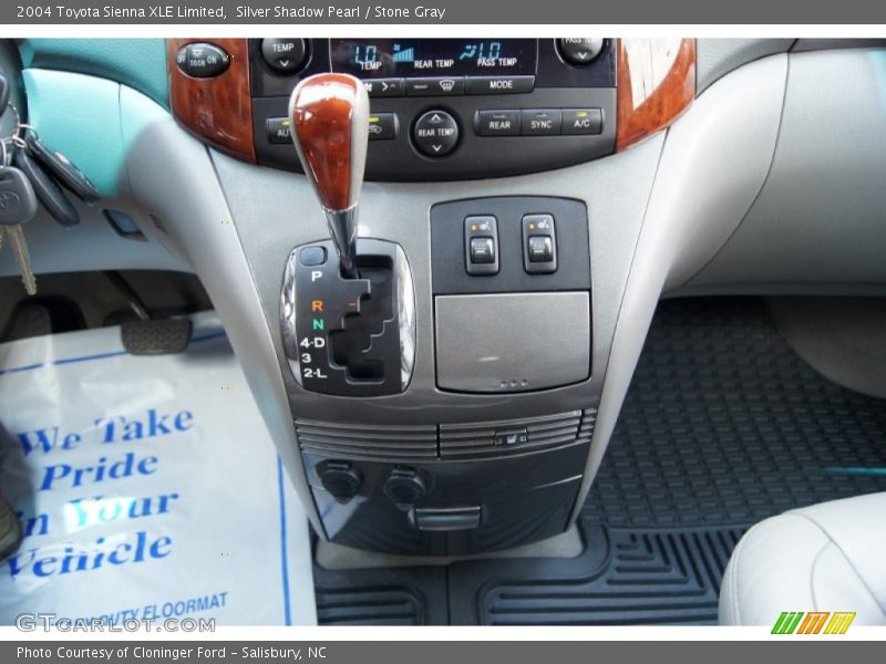 Silver Shadow Pearl / Stone Gray 2004 Toyota Sienna XLE Limited