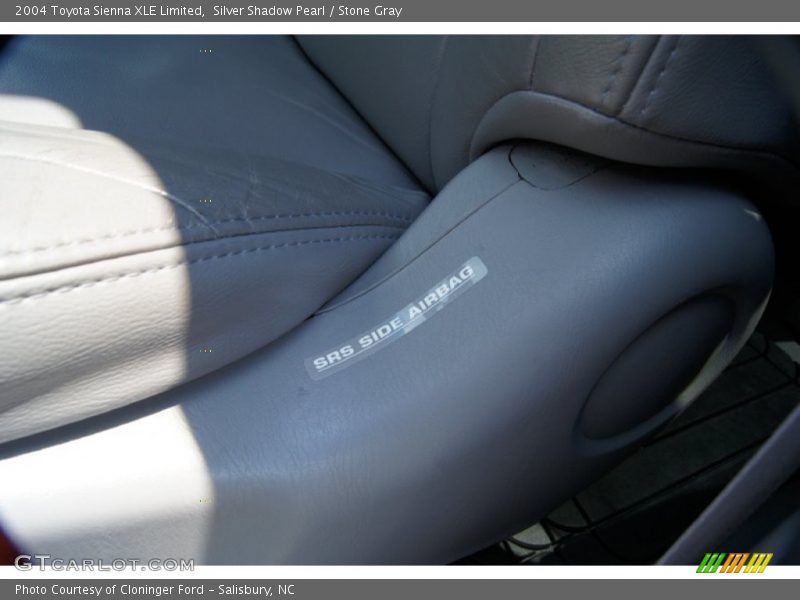 Silver Shadow Pearl / Stone Gray 2004 Toyota Sienna XLE Limited