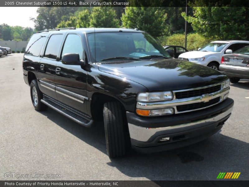 Black / Gray/Dark Charcoal 2005 Chevrolet Suburban 1500 LS 4x4